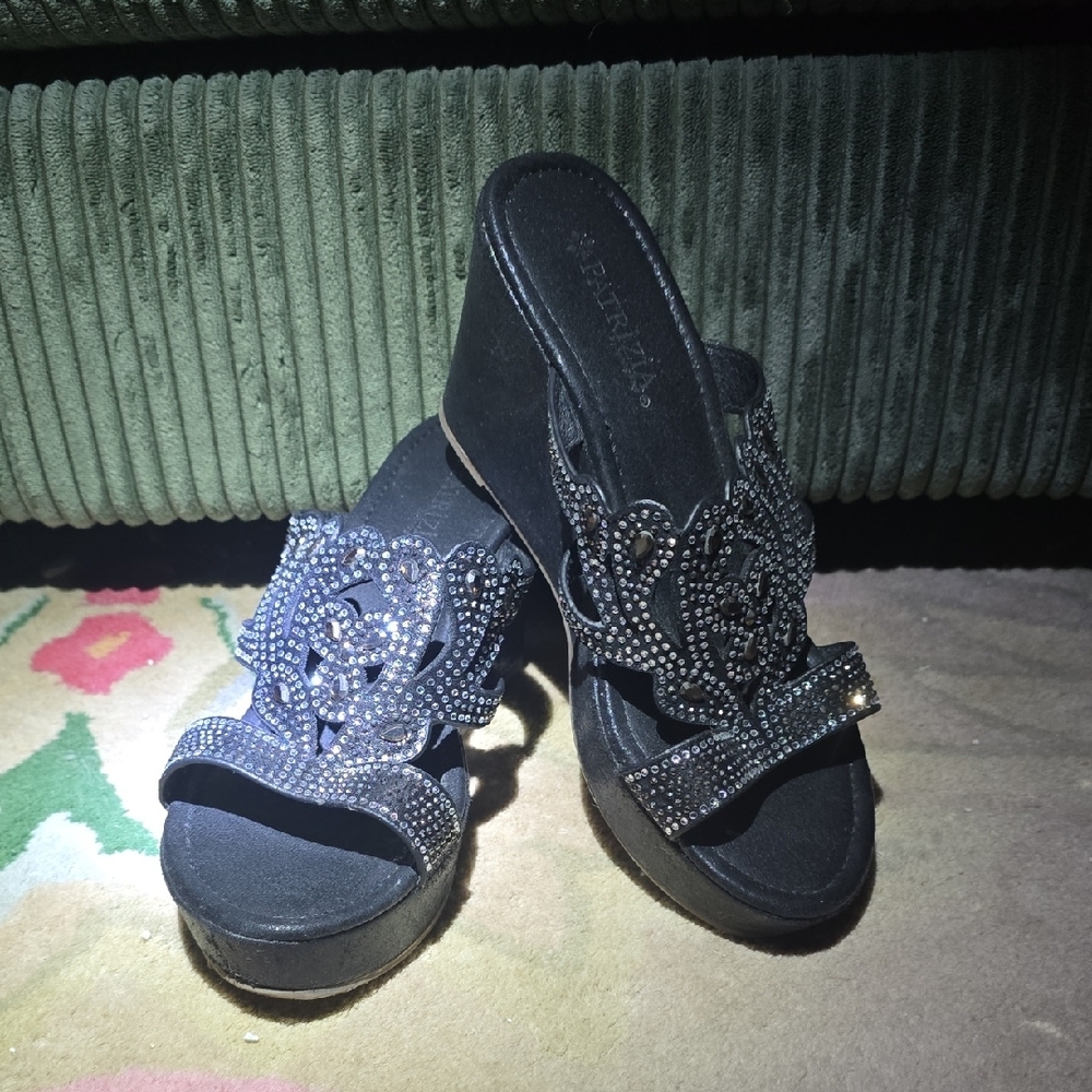 Sparkling Black Rhinestone Sandals - Picture 3 of 4